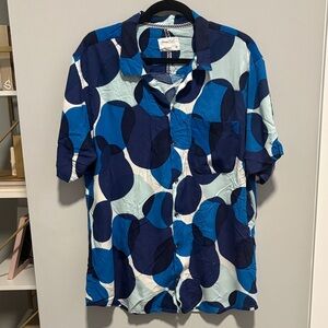 Sovereign Code Blue and Navy Circle Pattern Shirt